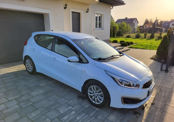 Kia Ceed cena 27500 przebieg: 199000, rok produkcji 2016 z Siedlce małe 56